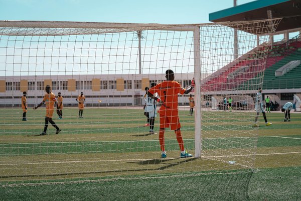 Essential Winter Maintenance: Keep Your Sport Bike Chain Pristine in the UK's Harsh Conditions